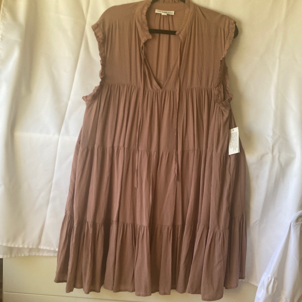 Chic Sleeveless Tan Mini Dress